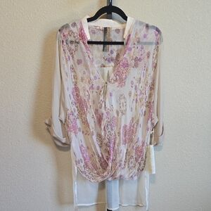 NWT Aratta Silk Blend Floral High Low Blouse. Small